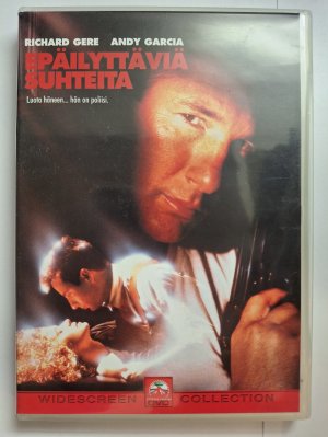 Epäilyttäviä suhteita DVD