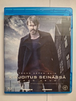 Kirjoitus seinässä Blu ray