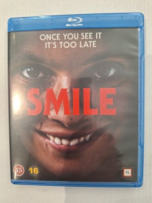 Smile Blu ray