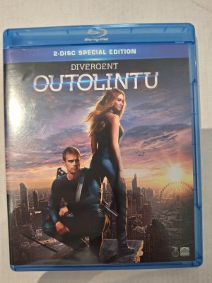 Outolintu 2 Disc Blu ray