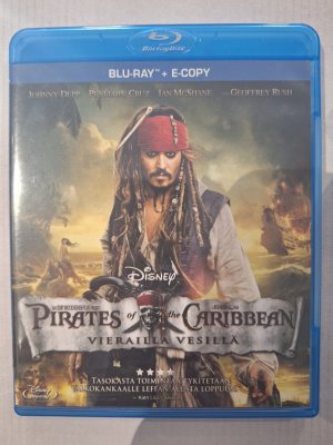 Pirates of the Caribbean vierailla vesillä Blu ray