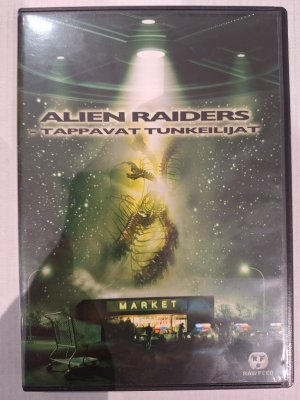 Alien Raiders - tappavat tunkeilijat DVD