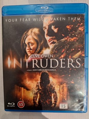 Intruders Blu ray