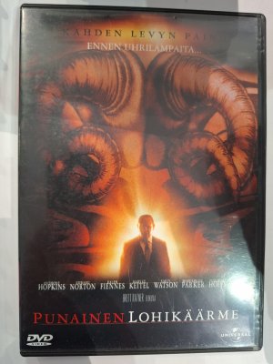 Punainen lohikäärme DVD