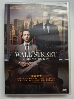 Wall Street Money never sleeps DVD