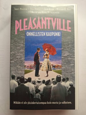 Pleasantville VHS