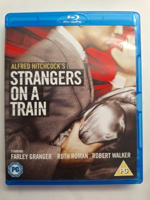 Strangers on a Train Blu ray