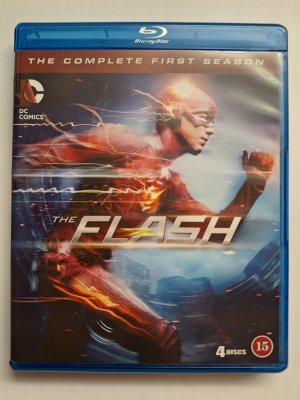 The Flash The Complete First Season Blu ray