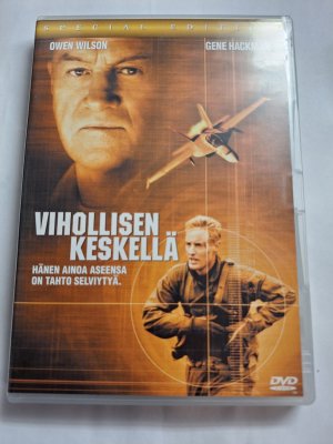 Vihollisen Keskellä DVD