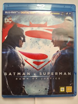 Batman v Superman Dawn of Justice Blu ray