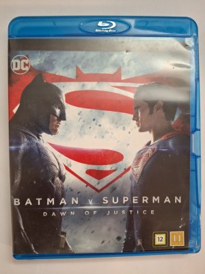 Batman V Superman Dawn of Justice Blu ray